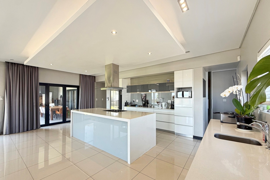 4 Bedroom Property for Sale in Baronetcy Estate Western Cape